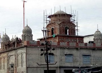 Shillong Sikhs doing sewa at Gurdwara