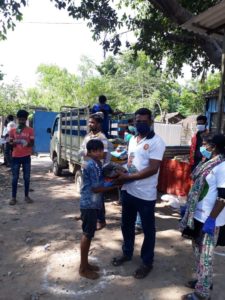 Naam Tamilar Food distribution